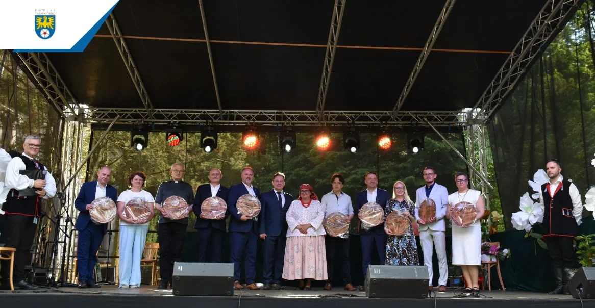 Jubileusze Domu Pomocy Społecznej i Zespołu Pieśni i Tańca w Miedarach