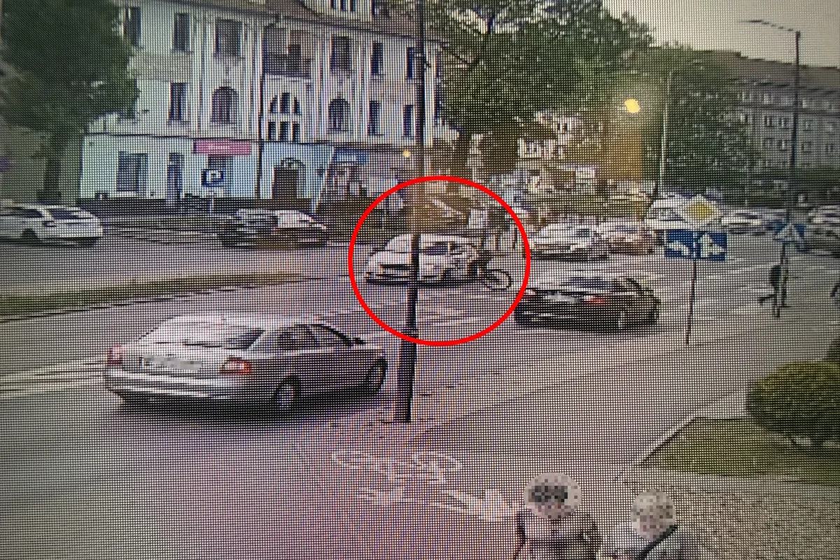 Niebezpieczne zdarzenie na przejściu dla pieszych – apel o rozwagę