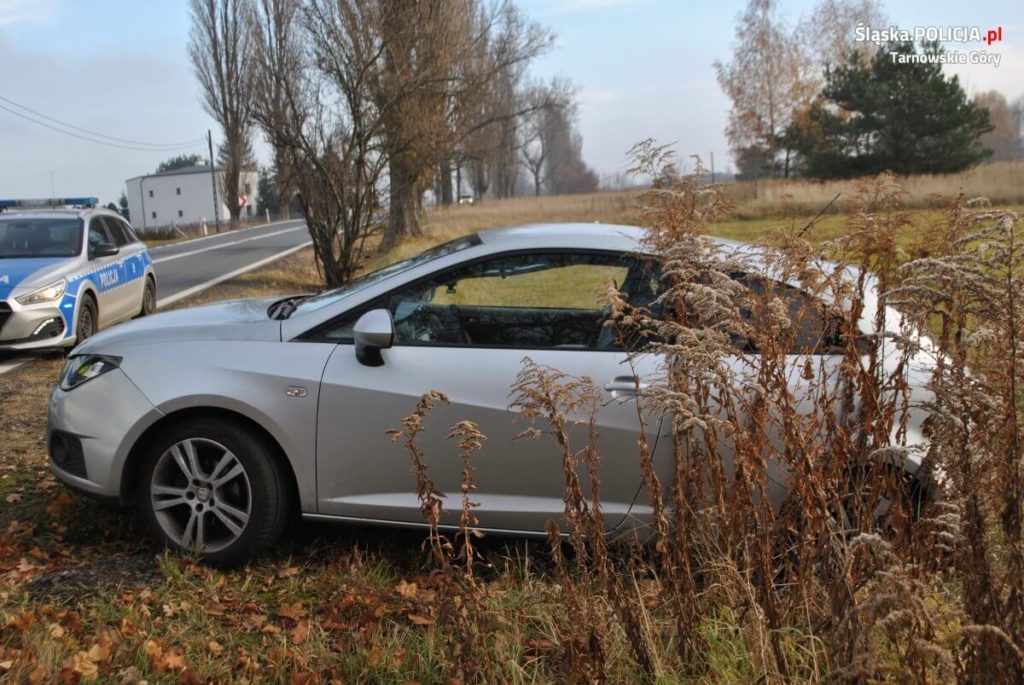 Zderzenie samochodu osobowego z traktorem w Tąpkowicach